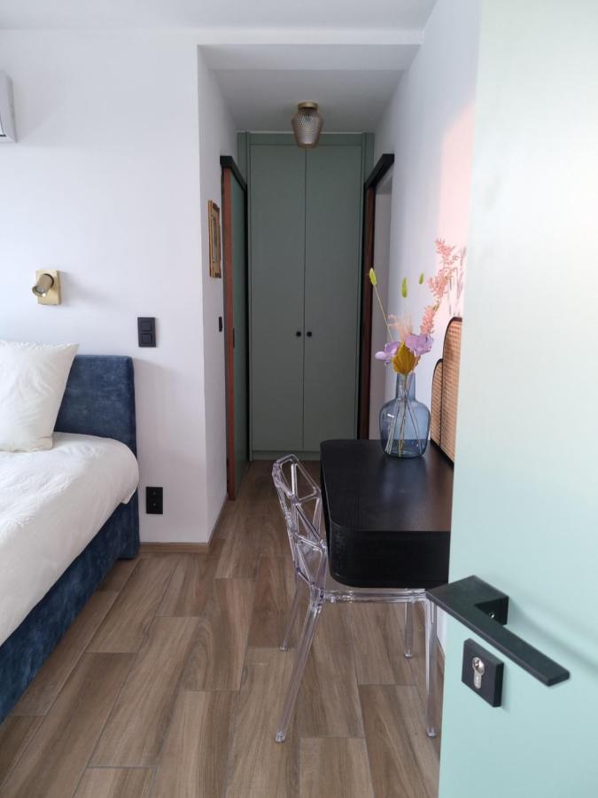 Cerf, Ouvre-Moi B&B Rochefort Dış mekan fotoğraf